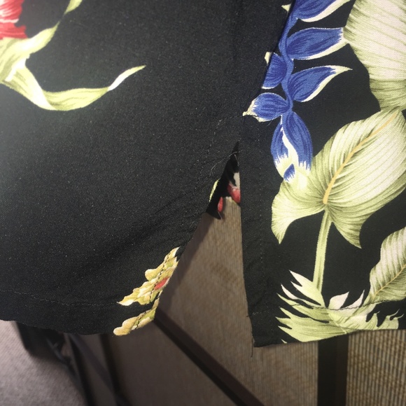 Hawaiian Shirt - Picture 3 of 8